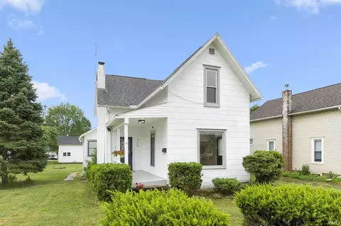 719 E 7th St, Auburn, IN 46706 photo 2