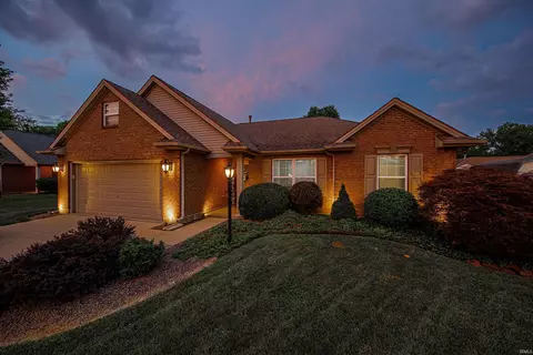638 Greendale Ct, Evansville, IN 47711