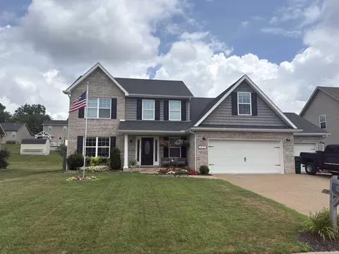 1421 Breezy Creek Dr, Evansville, IN 47720