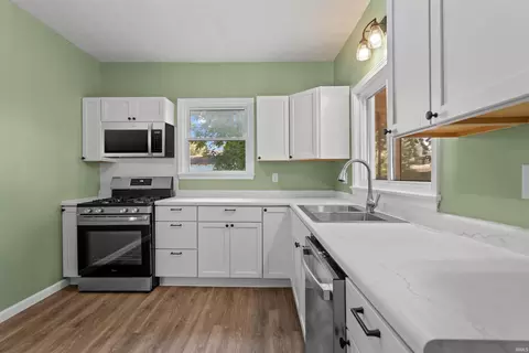 269 E 8th St, Peru, IN 46970 photo 11