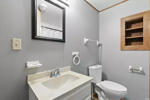 1103 N Wayne St, Warren, IN 46792 photo 20