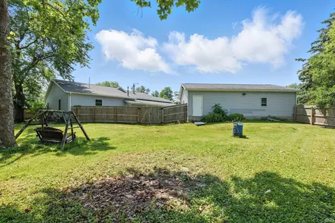 1103 N Wayne St, Warren, IN 46792 photo 28