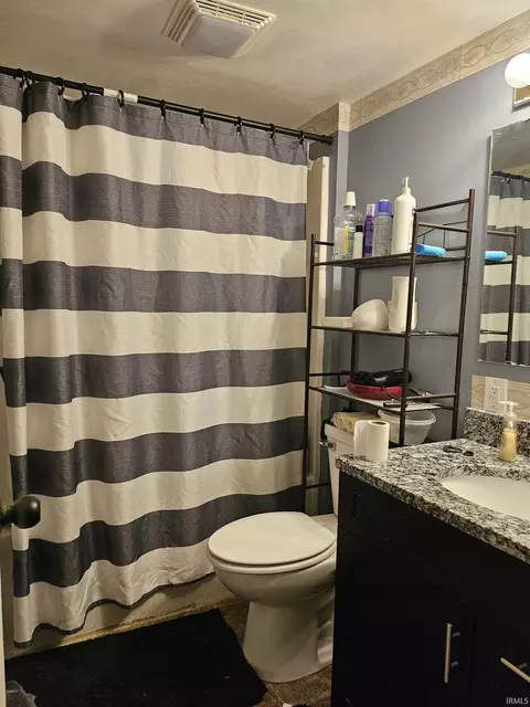 Bath - 1708 Goder Dr, Frankfort, IN 46041 photo 1 of 1