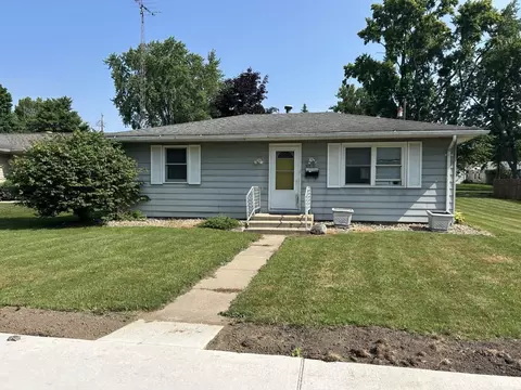 916 W Washington St, Plymouth, IN 46563
