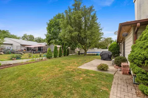 1307 Walker Ct, Auburn, IN 46706 photo 26