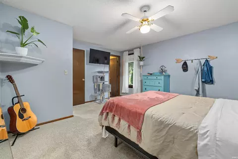 1307 Walker Ct, Auburn, IN 46706 photo 17