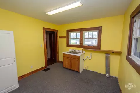 9105 E Jackson St, Selma, IN 47383 photo 30