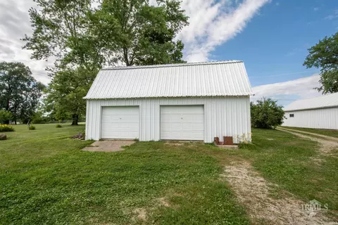 9105 E Jackson St, Selma, IN 47383 photo 7