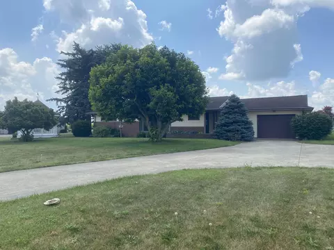1392 E Washington St, Winchester, IN 47394