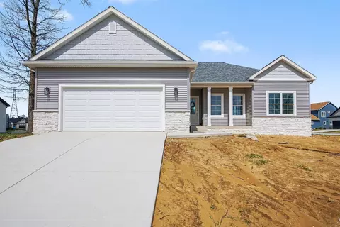 54675 Sacramento Meadows Dr, Osceola, IN 46561