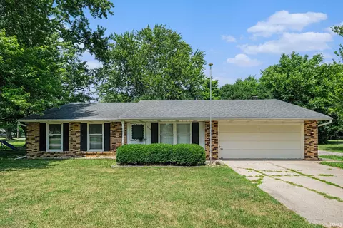 1617 Ranch Rd, Warsaw, IN 46580