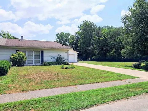 2804 Castle Ct, Peru, IN 46970