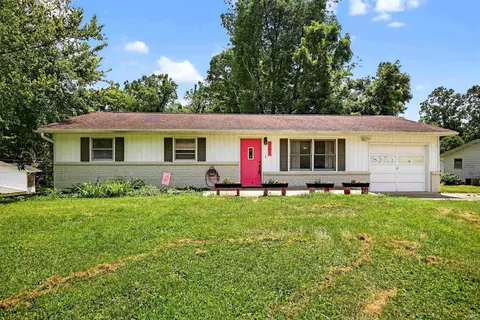 2791 W Watson Dr, Bloomington, IN 47403