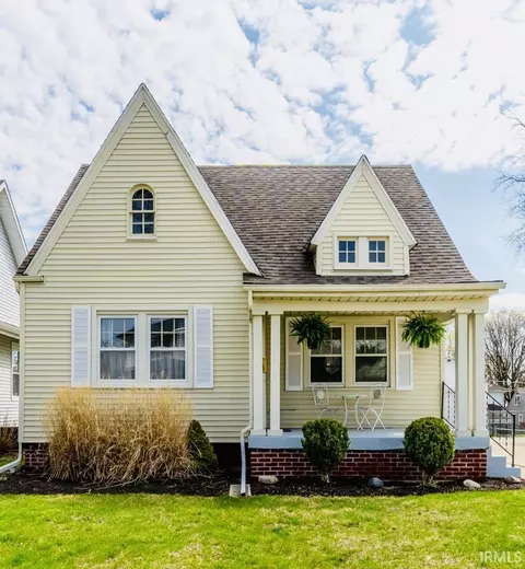 1620 Fairhill Rd, Fort Wayne, IN 46808