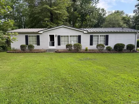 4033 Polk Rd, Boonville, IN 47601