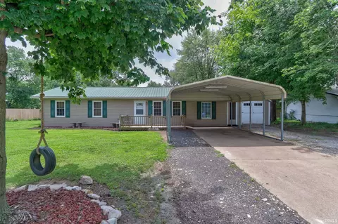 711 Ninth St, Grandview, IN 47615