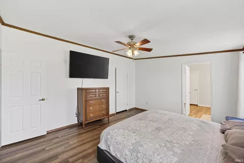 8666 E Ash Rd, Bloomfield, IN 47424 photo 18