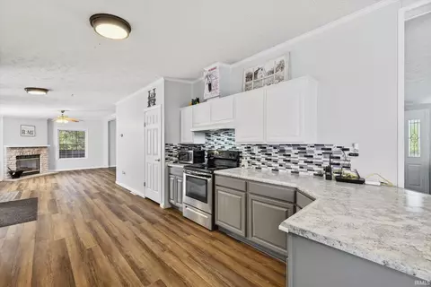 8666 E Ash Rd, Bloomfield, IN 47424 photo 14