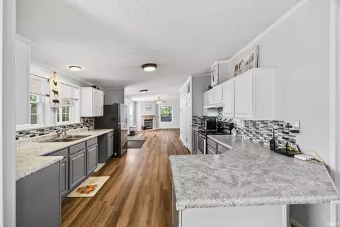 8666 E Ash Rd, Bloomfield, IN 47424 photo 15