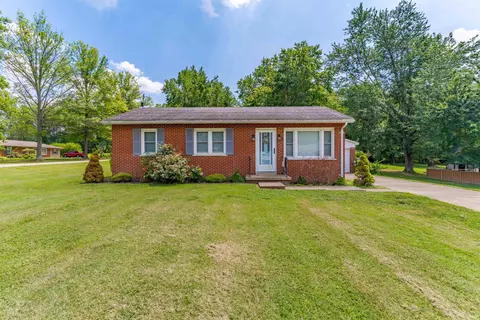 1299 Homestead Dr, Boonville, IN 47601