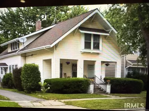 348 W 7th St, Auburn, IN 46706 photo 1