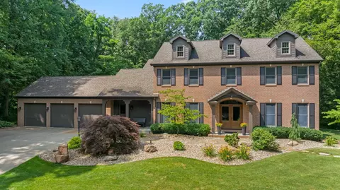 55105 Colonial Ridge Dr, Bristol, IN 46507