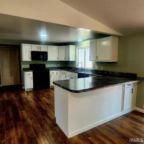8198 E Mcclintic Rd, Syracuse, IN 46567 photo 8