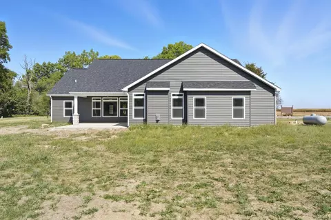Exterior - 964 E 400s, Bringhurst, IN 46913 photo 4 of 5