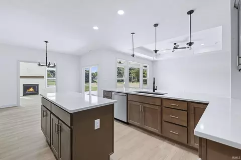 Kitchen - 964 E 400s, Bringhurst, IN 46913 photo 3 of 3