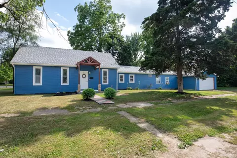 1002 Elm St, Rochester, IN 46975