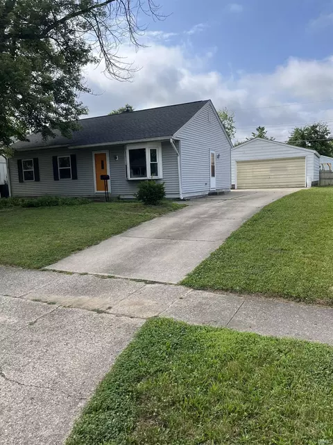 2209 Arapahoe Dr, Lafayette, IN 47909