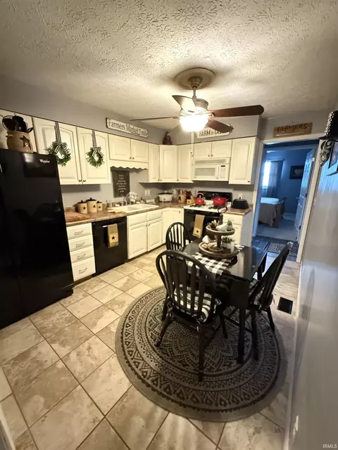 Kitchen - 1206 W Brook St, Mitchell, IN 47446 photo 2 of 2