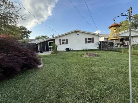 Exterior - 1206 W Brook St, Mitchell, IN 47446 photo 2 of 3