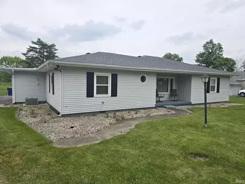 1306 W Chapel Pike, Marion, IN 46952