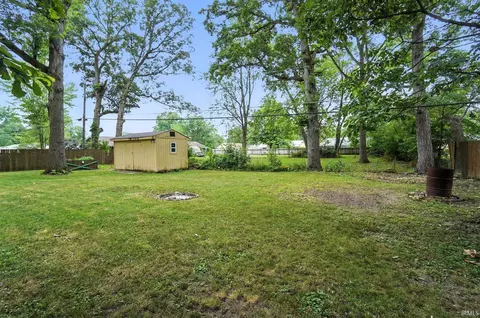 Exterior - 4837 Dwight Dr, Fort Wayne, IN 46835 photo 8 of 12