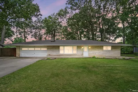 Exterior - 4837 Dwight Dr, Fort Wayne, IN 46835 photo 1 of 12