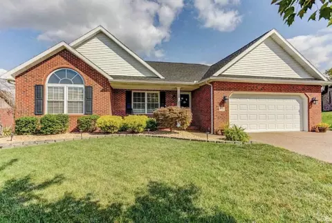 9131 Arbor Grove Ct, Evansville, IN 47711