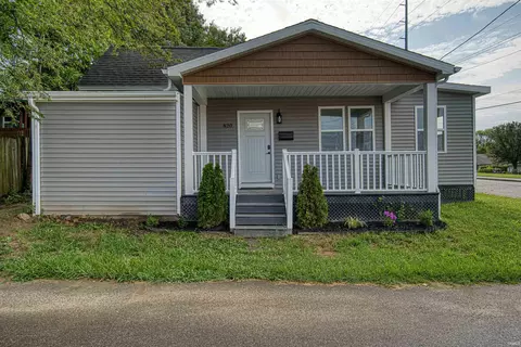 820 S Sixth St, Boonville, IN 47601