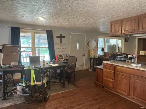 8550 E Cole Ln, Peru, IN 46970 photo 3