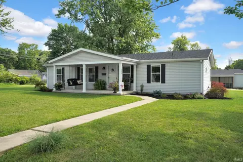 133 W Main St, Mitchell, IN 47446 photo 3