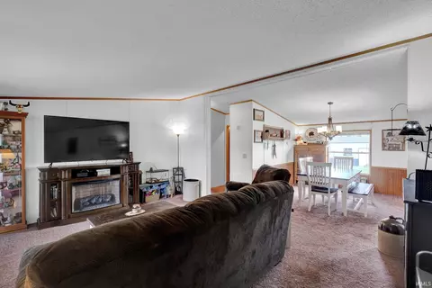 133 W Main St, Mitchell, IN 47446 photo 5