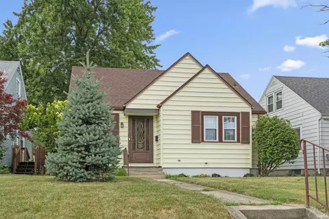 1660 Rosemont Dr, Fort Wayne, IN 46808