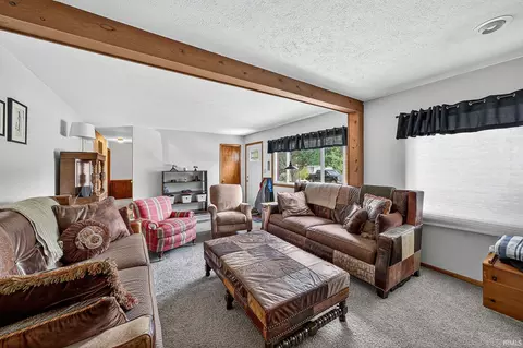 15625 Darden Rd, Granger, IN 46530 photo 4