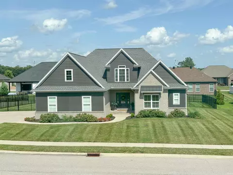 18525 Whitfield Ct, Evansville, IN 47725