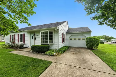 200 S Crescent Dr, Frankfort, IN 46041