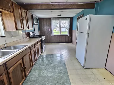 Kitchen - 8 W Madison St, Hamlet, IN 46532 photo 1 of 3