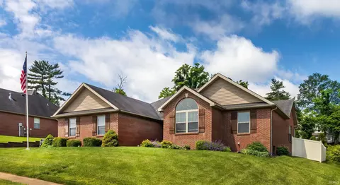 9030 Big Hill Dr, Evansville, IN 47711