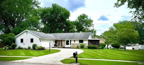 1708 N Bay Dr, Elkhart, IN 46514