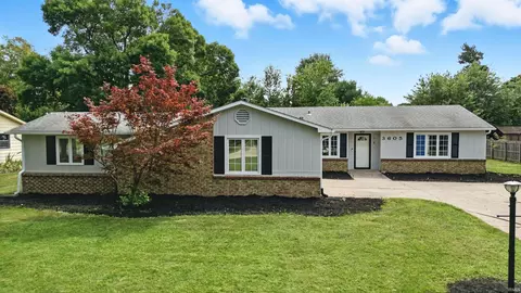 3605 E Saddle Dr, Fort Wayne, IN 46804 photo 1
