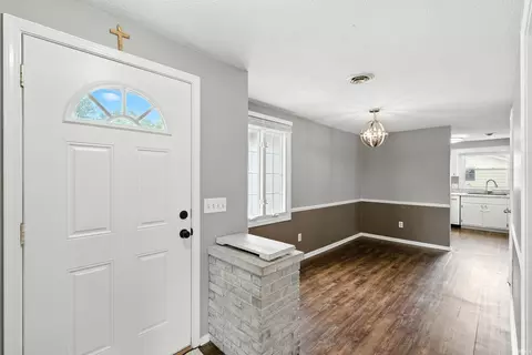 3605 E Saddle Dr, Fort Wayne, IN 46804 photo 3